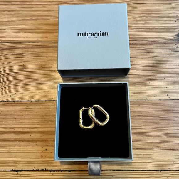 Miramira New York Lexington oval hoops. NWOT. - Picture 7 of 12